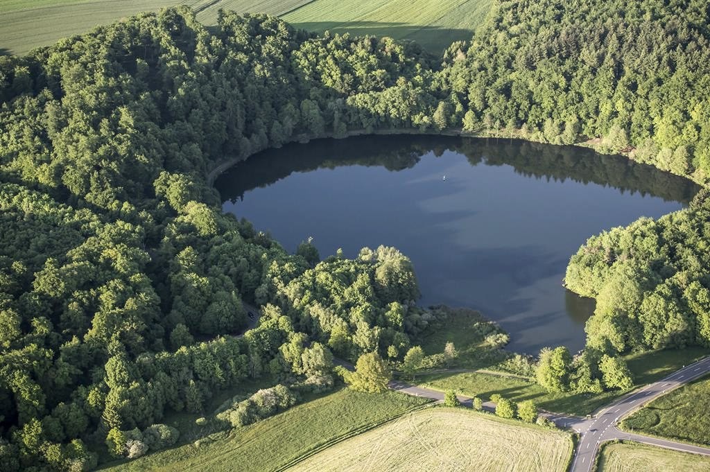 Maare in der Eifel - Holzmaar | Eifel – Deutschland