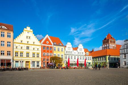 Backsteingotik-Esemble auf dem Marktplatz von Greifswald