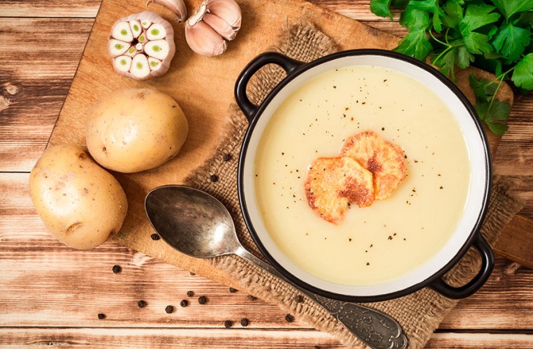 Lecker, wärmend und gesund: Eine Kartoffelsuppe