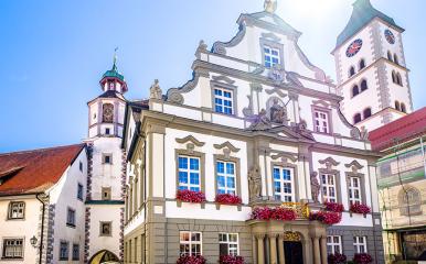Besticht durch eine malerische Altstadt – Wangen im Allgäu