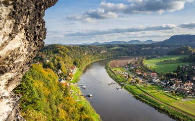 Der Kurort Rathen liegt am Fuße der Moristz-Bastei