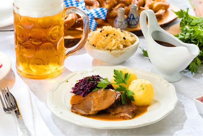 Bayerischer Schweinebraten in Biersoße